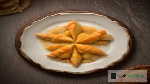 Рецепт Эчпочмак: башкирские треугольные пирожки с мясом и картофелем